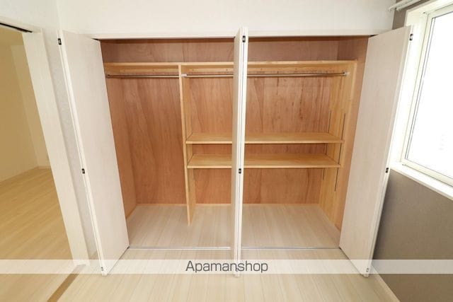 ELEGANCEの内装写真