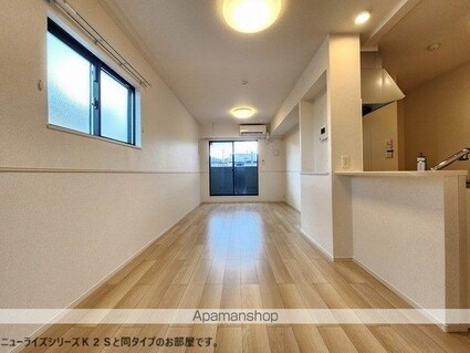 和歌山県岩出市波分[2LDK/59.55m2]のリビング・居間