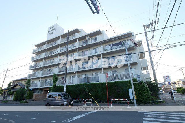 若葉グリーンプラザ八番館の外観写真