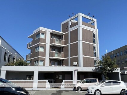 ＣＡＬＭ　ＨＯＭＥ[2LDK/64.55m2]のエントランス