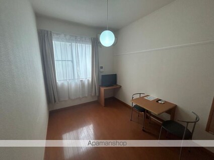 レオパレスエクセル歩坂町Ⅱ[1K/19.87m2]のリビング・居間1