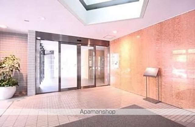 シーサイドももちクリスタージュ壱番館の玄関写真