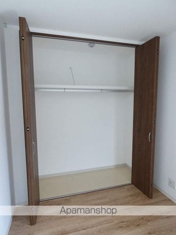 カリエンなめだの内装写真