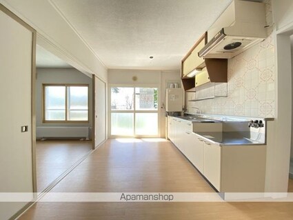 ヴィラナリー函館４号棟（ヴィラナリーハコダテヨンゴウトウ）[2DK/50.69m2]の内装1