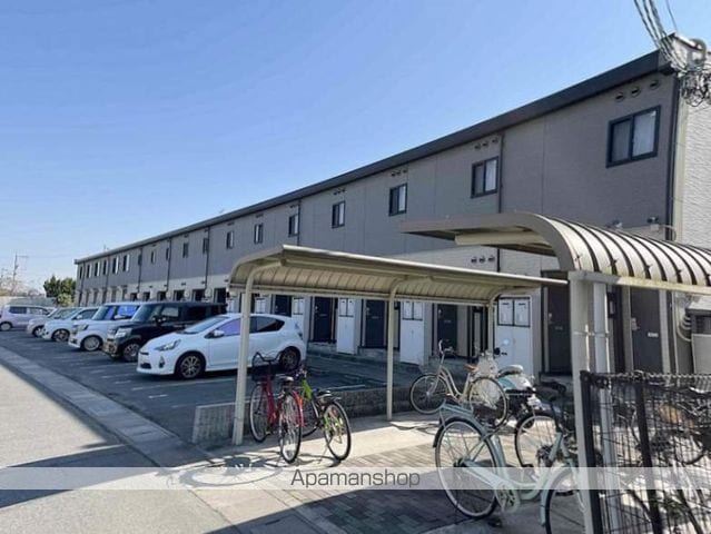 レオパレスはばたけIIの外観写真