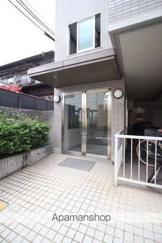 厚生シティハイツの玄関写真