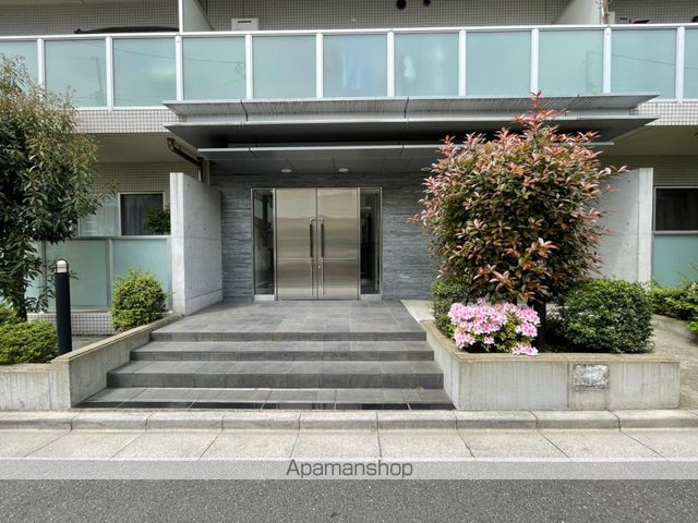 エスティメゾン高円寺の玄関写真