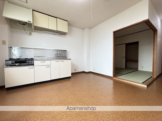 本町ハイツタイプIの内装写真