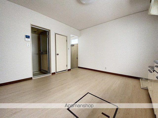EASTたまプラーザの内装写真