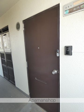 サントピアマンションの玄関写真