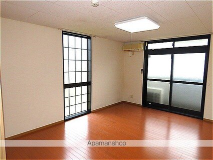 レオパレスクレール[1K/26.49m2]のリビング・居間2