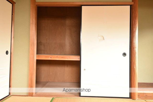 安芸高田市 2階建 築38年の内装写真