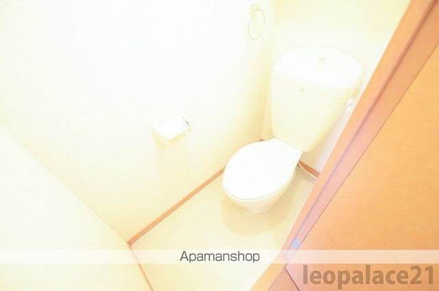 レオパレスフレンド[1K/26.08m2]のトイレ