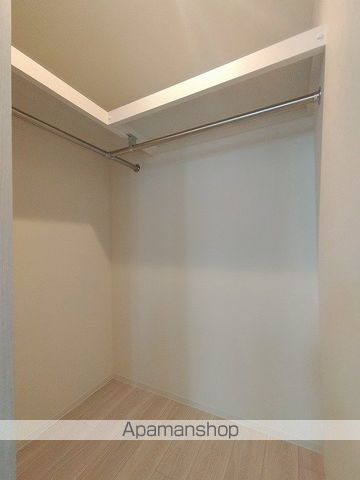 コンフォリア新大阪宮原Qの内装写真