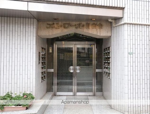 エトワール目白台の玄関写真