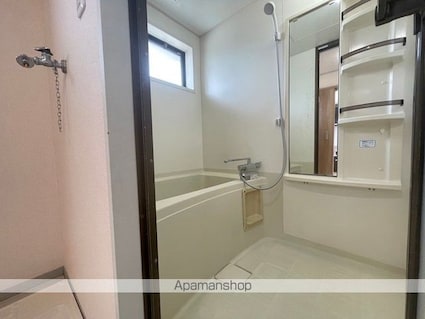 ベルシアＨ　Ⅰ棟[2LDK/53.82m2]のバス