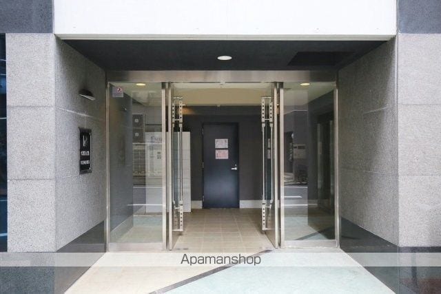 シンシア銀座EASTの玄関写真