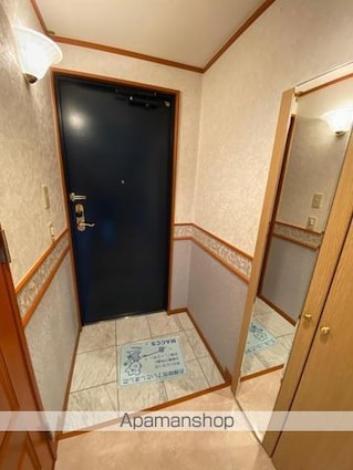 香川県高松市鹿角町[1K/44.72m2]の玄関