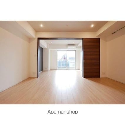 コンフォリア新宿イーストサイドタワー[1LDK/47.06m2]のリビング・居間2