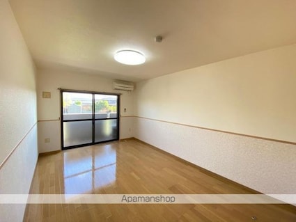 マリベールＹＵＭＥ[1K/32.16m2]のリビング・居間