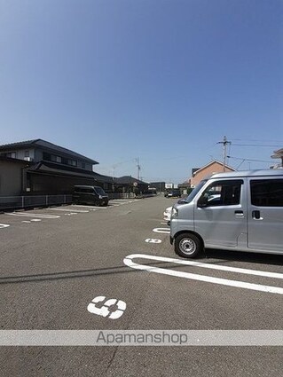 ピアチェーレⅠ[1LDK/46.49m2]の駐車場2