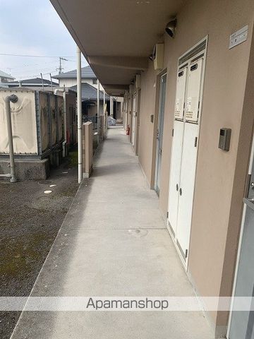 B.G FIELDハイツの玄関写真