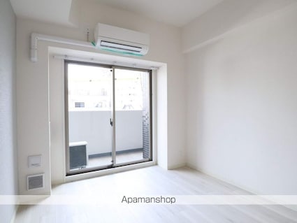 プレサンス鶴舞ファースト[1K/22.8m2]のリビング・居間