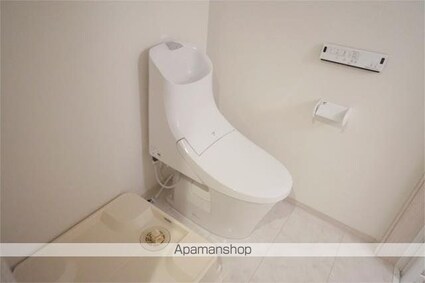 グランシャレー北千住[1K/18.99m2]のトイレ