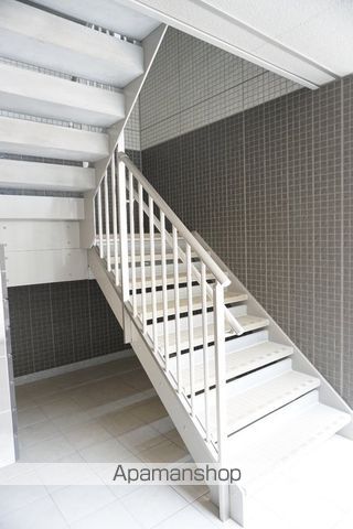 DーROOM船町の玄関写真