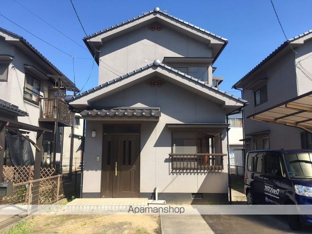 福山市 2階建 築28年の外観写真