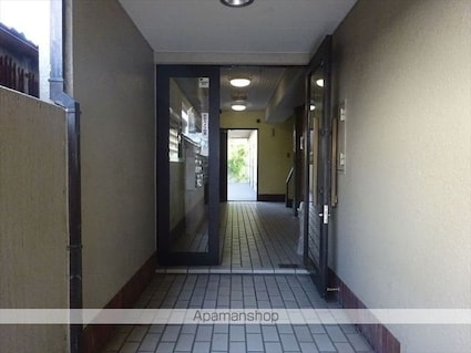 和歌山県和歌山市新中通２丁目[1R/25.42m2]のエントランス