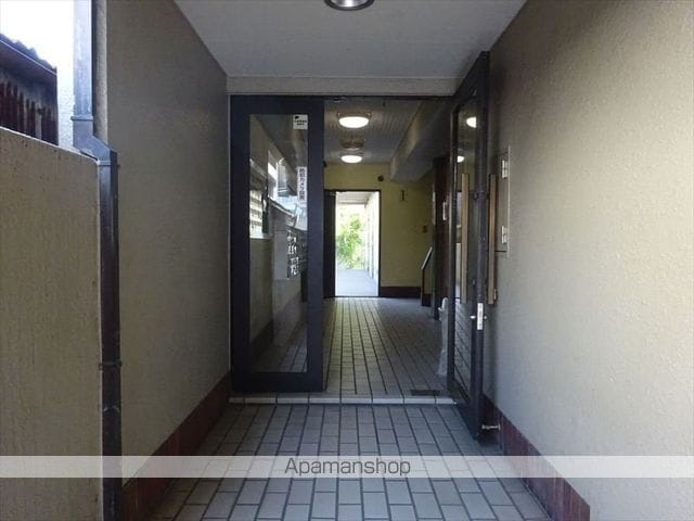 和歌山県和歌山市新中通２丁目[1R/25.42m2]のエントランス