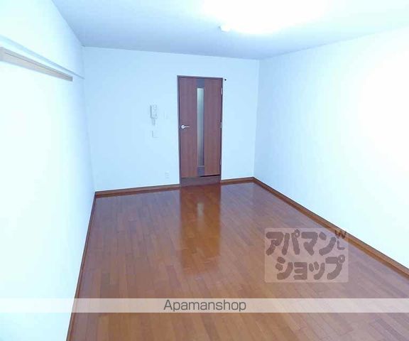 ROOTS二条城南の内装写真