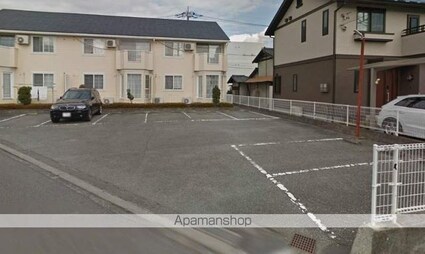 山梨県甲斐市富竹新田[2LDK/58.53m2]の駐車場