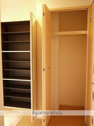 ベル・フィオーレ[1LDK/50.05m2]の玄関