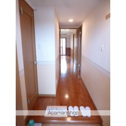 サンタバレー[2LDK/54.45m2]の玄関