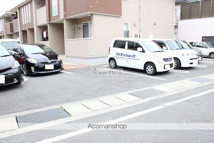 カーサドマーニＡ[2LDK/57.26m2]の駐車場2