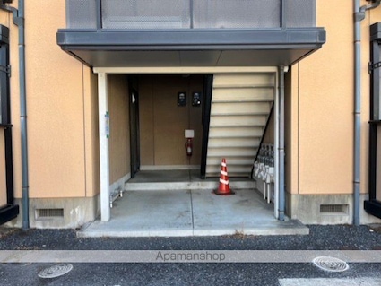 滋賀県湖南市中央５丁目[2DK/47m2]のエントランス