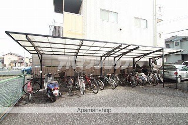 メゾンマロニエの玄関写真