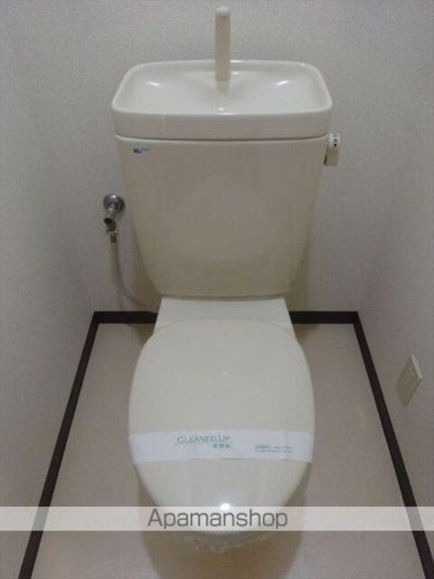 和歌山県和歌山市東長町５丁目[1K/27.26m2]のトイレ