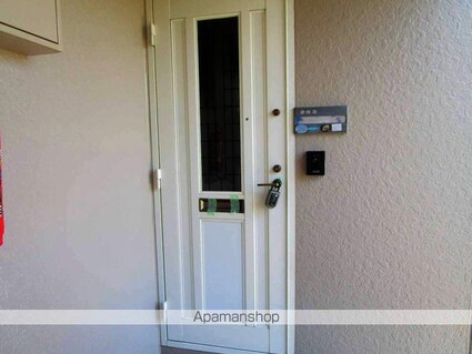 プレジール四丁目Ⅰ[2DK/45.8m2]のエントランス