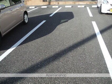 エレガンシエル[2LDK/54.58m2]の駐車場