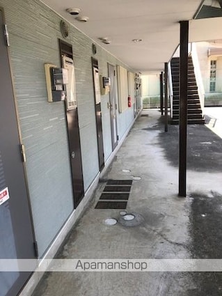 滋賀県彦根市川瀬馬場町[2DK/44.72m2]のエントランス3