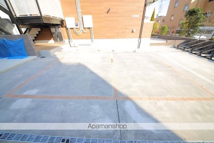 グレイス大塚・帝京大学[1K/27.53m2]の駐車場