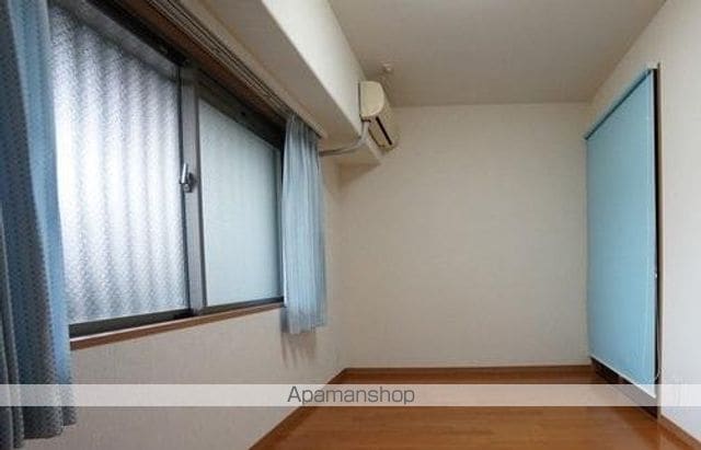ロイヤルガーデン伏石の内装写真
