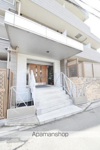 as Cabinsの玄関写真