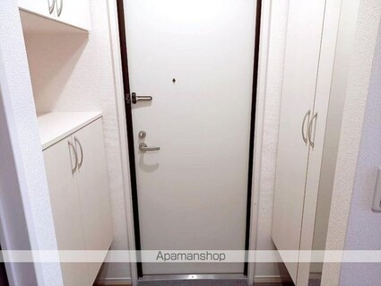 グローリアス　ＩＩＩ[1LDK/53.48m2]の玄関