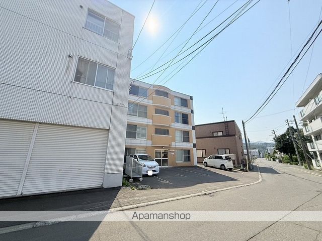 宮の森310マンションの外観写真