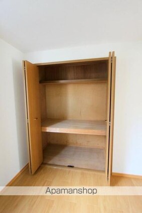 サンブリーゼ東山　Ａ[2LDK/57.48m2]の収納