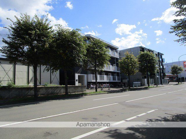ジュイエ学園前の外観写真